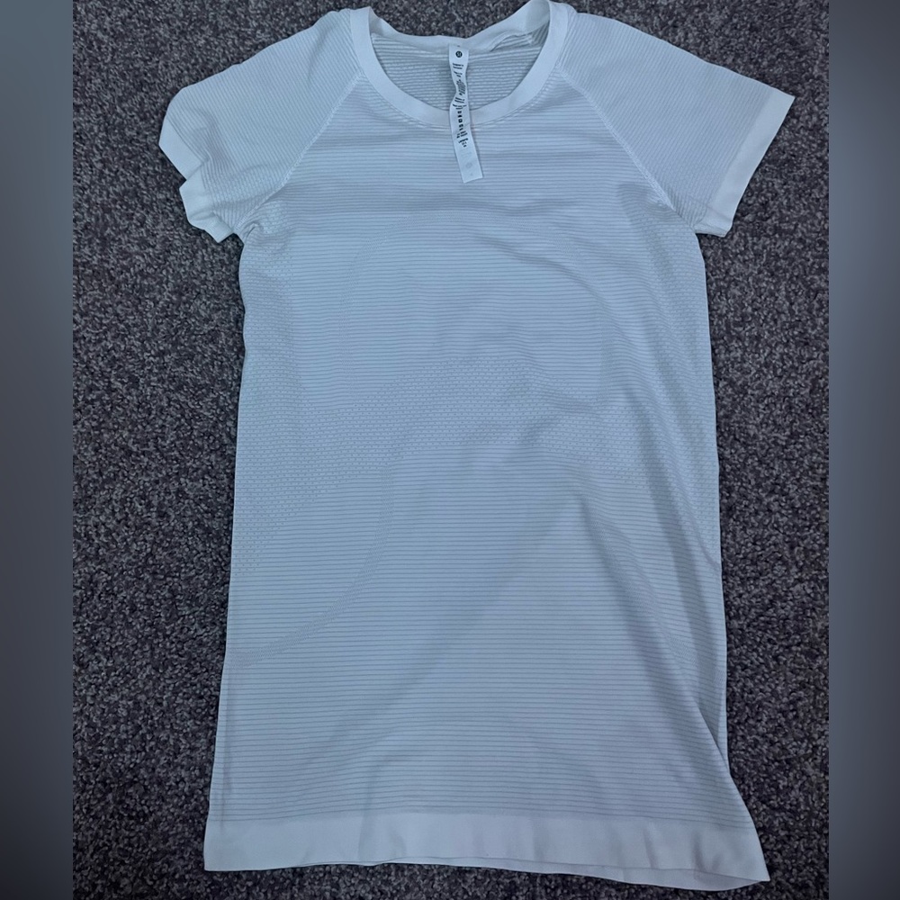Lululemon White Short Sleeve Swiftly Tech